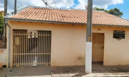 Casa com 3 quartos à venda no Centro, Ubirajara 