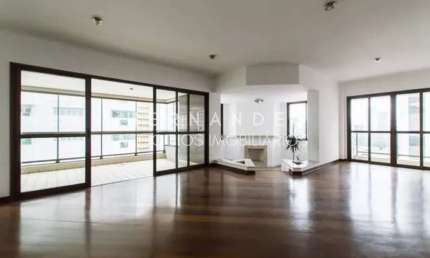 Condomínio Edifício Chateau Alphaville com 287m² sendo 4dorm com 2suíte e 4 Vagas