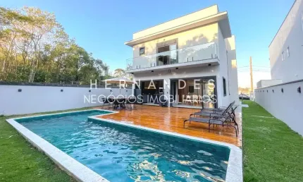 Reserva Paineiras lindo imóvel com 360m² de terreno sendo 3 suites