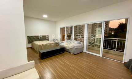 Apartamento à venda em Santana de Parnaíba-SP, bairro Tamboré: 1 quarto, 2 salas, 2 banheiros, 2 vagas - 50m² de área!