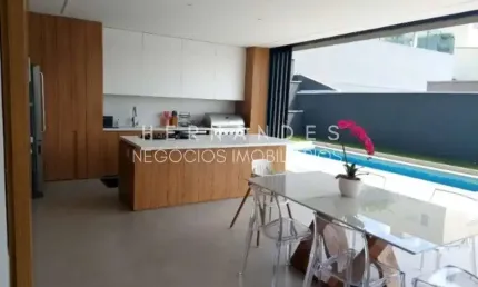 Linda Casa no Valville 2 | Alphaville | Santana de Parnaíba | 380m² | 4 suítes e 6 vagas