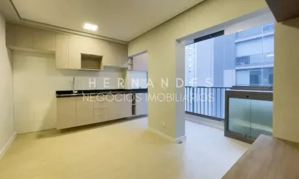 Apartamento à venda em Barueri-SP, Alphaville Empresarial! 2 quartos, 2 salas, 1 banheiro, 1 vaga de garagem, 52m². Venha conferir!
