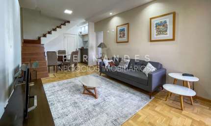 Cobertura Reformada para Locação ? Le Bougainville, Alphaville de 127m² com 2dorm sendo 1suíte