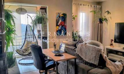 O Condomínio Parque Barueri  apartamento com 73² vista livre e andar alto em frente ao Parque