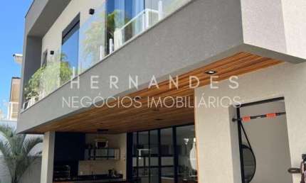 Casa de luxo à venda em Alphaville Conde II, Barueri-SP: 4 quartos, 4 suítes, 3 salas, 6 banheiros, 2 vagas, 417m².