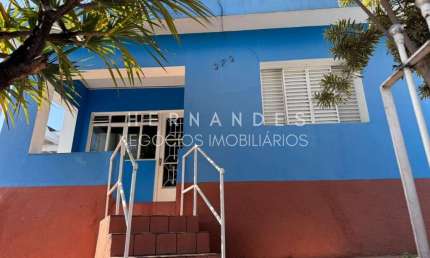 Casa à venda em Barueri-SP, Vila Boa Vista: 2 quartos, 1 sala, 1 banheiro, 1 vaga de garagem, 200m² de área!