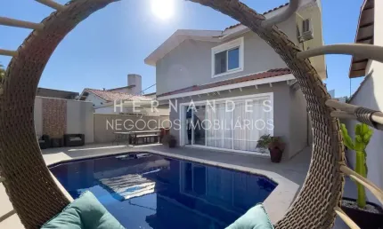 Imperdível oportunidade: casa em condomínio de luxo em alphaville, barueri-sp! 4 quartos, 2 suítes, 3 salas, 5 banheiros, 2 vagas, 460m².