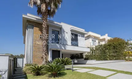 Venda casa de luxo em condomínio tamboré 11 ? 3 suítes, 365m², 6 vagas - santana de parnaíba-sp.