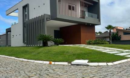 Casa em condomínio fechado com 4 quartos à venda na Avenida Luiz Boiteux Piazza, 2718, Canasvieiras, Florianópolis