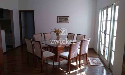 Venda: Linda casa no Alto Paraíso com Lazer Completo
