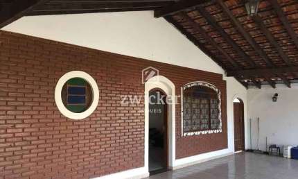 Casa com 3 quartos para alugar no Jardim América, Bauru 