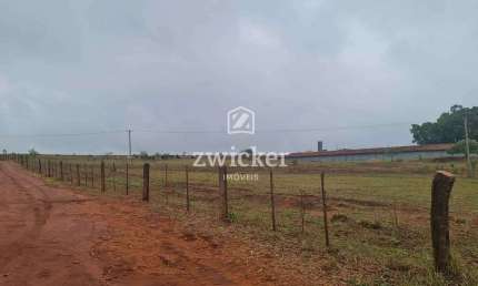Chácara / sítio com 4 quartos à venda na Zona Rural, Itapuí 