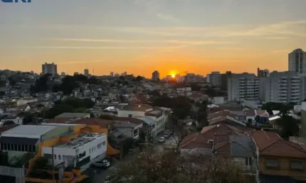 DUPLEX DE ALTO PADRÃO,COM 3 DORMS.,2 SUÍTES, 2 VAGAS