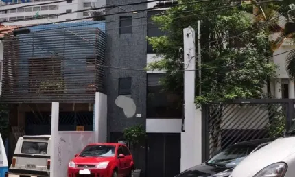 Prédio comercial com 246 m², 4 vagas, ótimo para clinicas e próximo a futura estação oscar freire