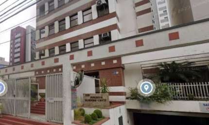 ÓTIMA LOCALIZAÇÃO - CONJUNTO COMERCIAL ÁLUGA-SE ....
