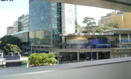 Av. Rebouças, em frente ao complexo das Clinicas e prox. Av. PAulista