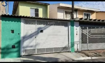 Lindo sobrado com 125 metros no socorro com 2 dormitórios 2 vagas de garagem.