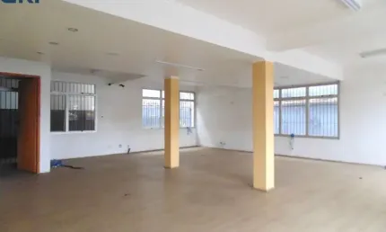 Prédio com 4 salas para alugar na Rua dos Curupiás, 312, Jabaquara, São Paulo