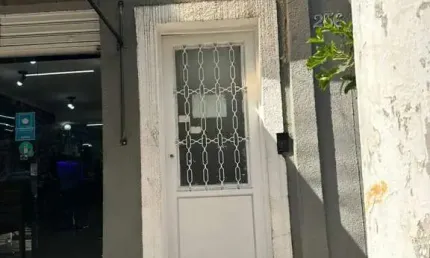 Casa com 3 quartos para alugar na Rua Capote Valente, 256, Pinheiros, São Paulo