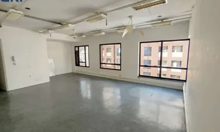 SALA COMERCIAL COM 42 M2, 1 VAGA, PRÓXIMO AO METRÔ FRADIQUE COUTINHO