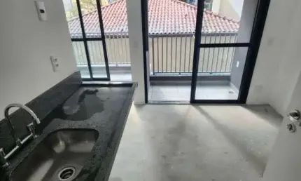 Studio bem localizado com 26 metros quadrados próximo o metro óscar freire