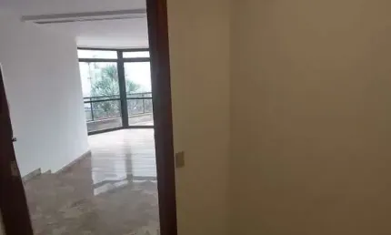 Tríplex 637m² no Morumbi - 4 suítes , 2 dormitórios e 4 vagas.
