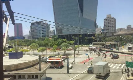 Cj com., p/ locação, Pinheiros, com 157 m., 3 salas 1 em vão livre,sem vaga. Prox. metrô Faria LIma.
