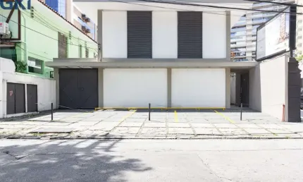 Excelente imóvel comercial, com 300m2 au, 8 salas, 7 wcs, 5 vagas