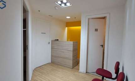 SALA COMERCIAL 35M² MOBILIADA Á VENDA - VILA ROMANA
