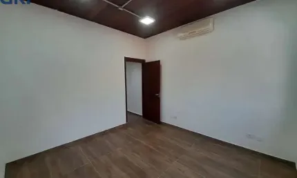 SOBRADO RESIDENCIAL OU COMERCIAL ALUGA-SE VILA ROMANA..