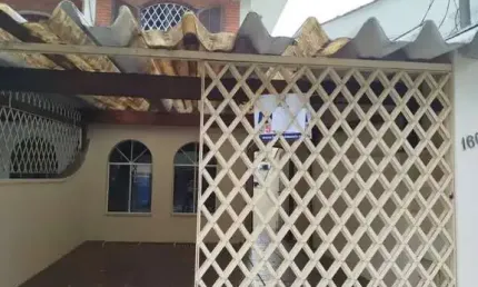 A casa fica localizada na rua giacomo carissimi vila adalgisa