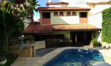 Casa com 5 quartos à venda na Avenida Dom Paulo Rolim Loureiro, 770, Vila Oliveira, Mogi das Cruzes