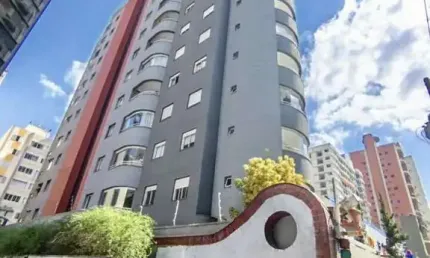 Apartamento com 100 metros quadrados 2 dormitorios 2 garagem proximo o metro fradique coutinho