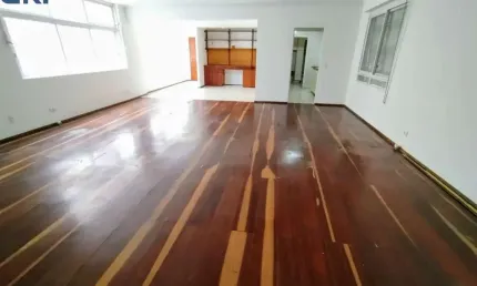 APARTAMENTO COM 180 METROS QUADRADOS,3 DORMITORIOS PROXIMO O METRO OSCAR FREIRE