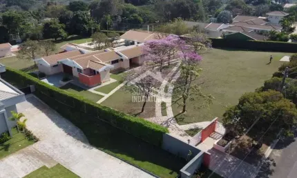 Chácara com Piscina, quadra e salão de festas em Itaici
