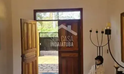 Chácara com cocheira, pista de salto e piquete em Indaiatuba com 3.000m