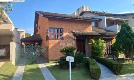 Casa de 4 quartos e escritório no condomínio Park Avenida