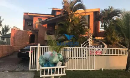 Casa com 5 dormitórios à venda, 359 m² por R$ 3.500.000,00 - Atami - Pontal do Paraná/PR