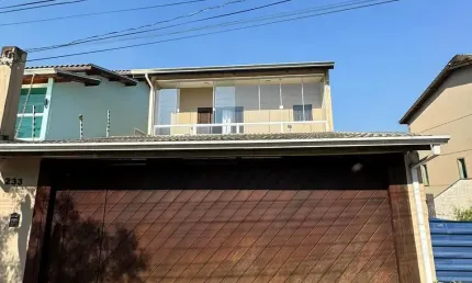 Belíssima casa a venda no Portal dos Ipês- ACEITA PERMUTA EM APARTAMENTO