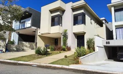 Casa à Venda em Condomínio com Lazer Completo – Oportunidade Imperdível!