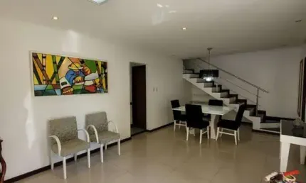 Casa com 4 quartos à venda na Rua Francisco das Mercês, Buraquinho, Lauro de Freitas, 284 m2 por R$ 750.000