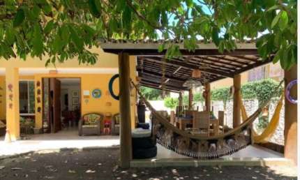 Casa em condomínio fechado com 5 quartos à venda na Rua Desembargador Lafayette Velloso, Piatã, Salvador, 420 m2 por R$ 2.400.000