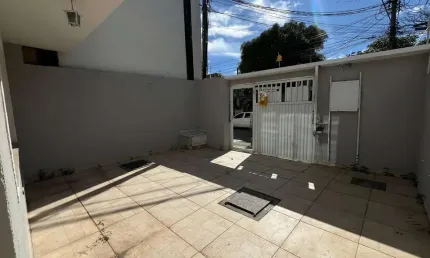 Casa com 3 quartos à venda na Rua Itaocara, Jardim Mariléa, Rio das Ostras
