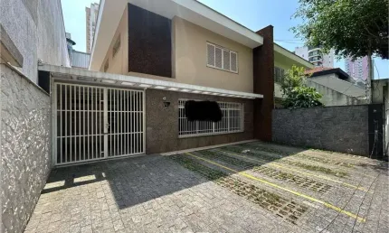 Casa com 3 quartos para alugar na Rua Luiz dos Santos Cabral, 285, Tatuapé, São Paulo