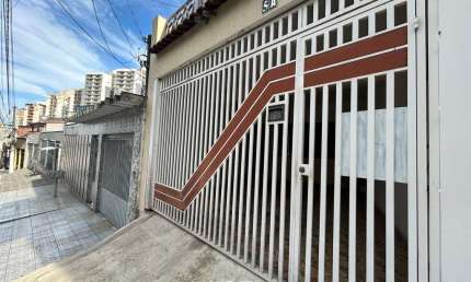 Casa com 2 quartos para alugar no Jardim Cotching, São Paulo 