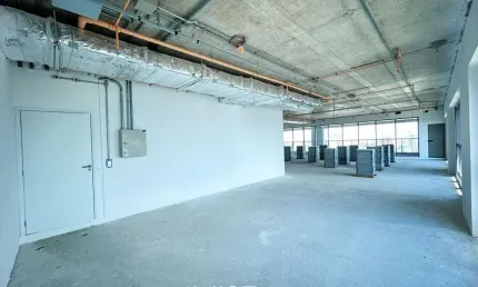 Casa comercial para alugar na Rua Airi, 227, Vila Gomes Cardim, São Paulo
