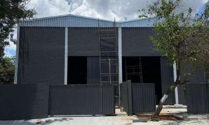 Pavilhão/Galpão Salão Comercial Para Locação em Arujá