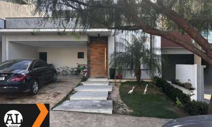 Linda casa à venda no Condomínio Ibiti Reserva em Sorocaba, com 3 quartos, sendo uma suíte com closet, Piscina, área gourmet