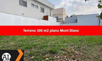Ótimo terreno plano, pronto para construir com 300 m2 à venda no Condominio Mont Blanc, já com casas prontas ao redor.