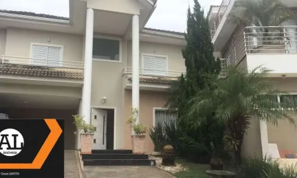 Lindo Sobrado à venda no Condomínio granja Olga 1  com 4 suítes todas com armários, suítes